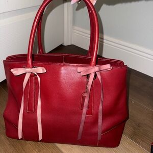 Vintage folding cherry red coach legacy bag 
💌accepting offers💌
